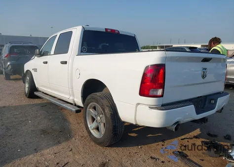 2015 Ram 1500 Express z USA, uszkodzony, nr VIN 1C6RR6KT6FS651211